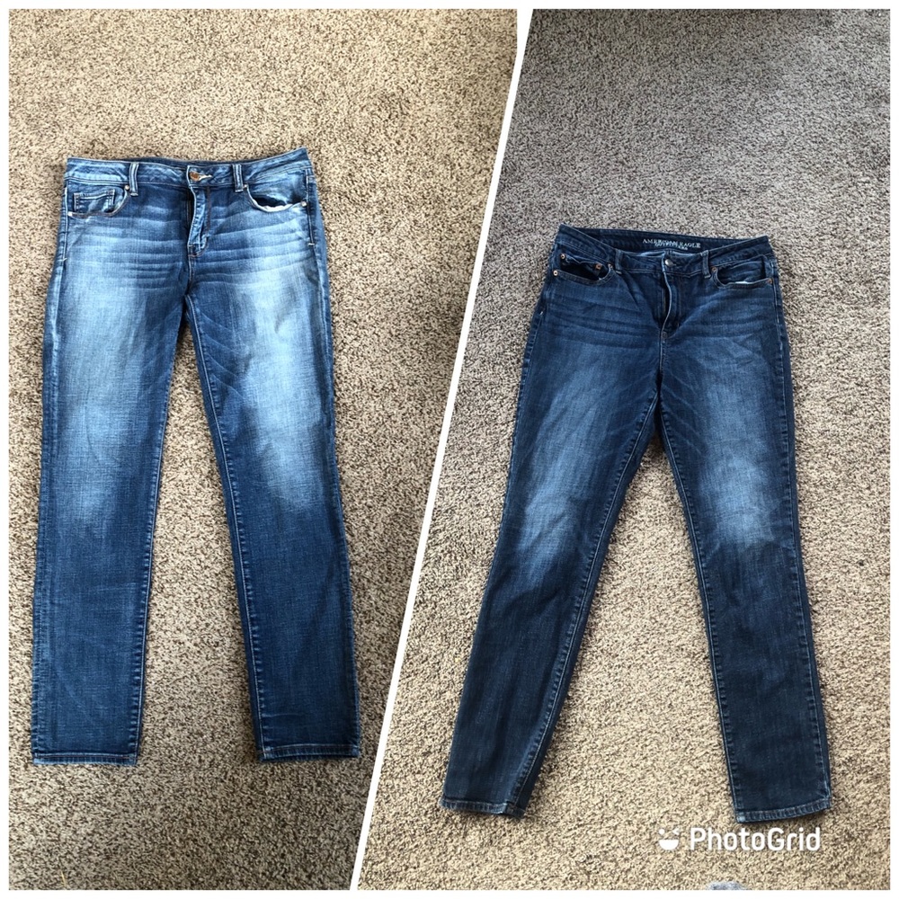 2 pairs of American eagle jeans